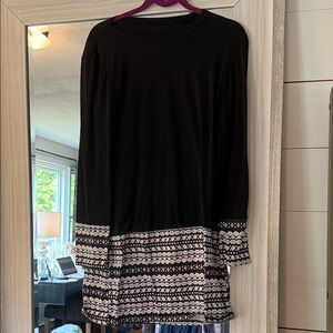 Elegant Black and White Long Sleeve Dress Tee